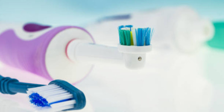 OEM Kit de voyage portable Logo imprimé Brosse à dents de voyage pliable  Dentifrice - Chine La pâte dentifrice et le blanchiment des dents  blanchissant la pâte dentifrice prix